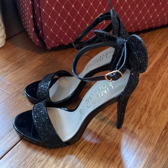 Primark Limited Edition Black Sparkly Bow Heels - Picture 2 of 5